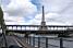 De retour  Paris : la Tour Eiffel et du monde sur le Pont Bir Hakeim (298x)
