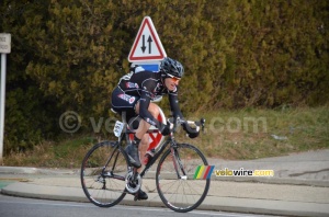 Franck Vermeulen (Véranda Rideau-Super U) chasing the breakaway (438x)
