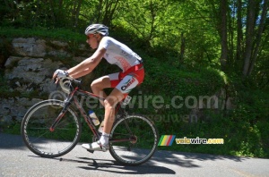Simon Favre (Champagne-Ardennes) alone leading the race (494x)