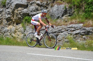 Simon Favre (Champagne-Ardennes) still leading alone (518x)