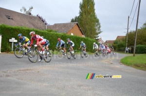 The leading group (3) (290x)