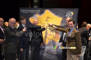 Versailles on the map of the Tour de France 2013 (383x)