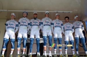 The Argos-Shimano team (698x)