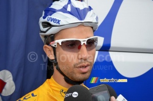 Nacer Bouhanni (FDJ) answering questions before the start (496x)