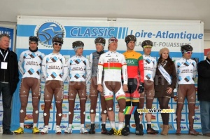 The AG2R La Mondiale team (262x)