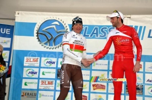 Yauheni Hutarovich (AG2R La Mondiale) congratulates Edwig Cammaerts (298x)