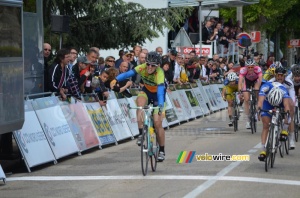 Mark Dzamastagic (Sava) remporte l'étape, devant Clément Venturini (Vulco Vaulx-en-Velin) (228x)