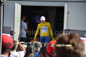 Simon Gerrans (Orica-GreenEDGE) en jaune (262x)