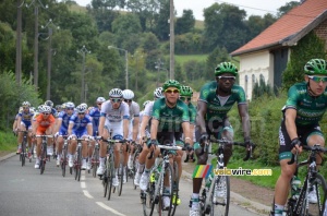 Bryan Coquard (Europcar) well protected by his team mates (232x)