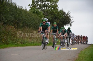 The Europcar team leading the peloton in Palfart (2) (222x)