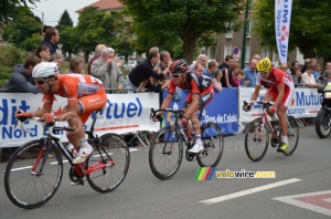 Another crossing of the finish in Isbergues by the leading trio (2) (262x)