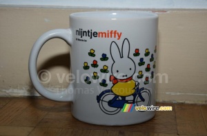 Miffy on her bike, the mascotte of the Grand Départ of the Tour de France 2015 (3) (1127x)