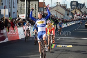 Tom van Asbroeck (Topsport Vlaanderen) wins Cholet Pays de Loire (588x)