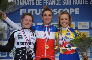 Le podium des dames espoirs : Coralie Demay, Pauline Ferrand Prevot & Marine Strappazon (2) (264x)