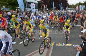 The Tinkoff-Saxo team at the start (474x)