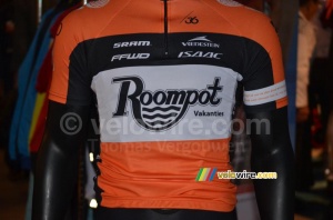 The shirt of Team Roompot (287x)