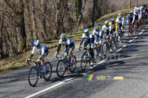 The Orica-GreenEDGE team leads the peloton on the col du Beau Louis (429x)