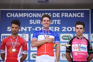 Le podium du Championnat de France 2017 : Arnaud Démare, Nacer Bouhanni, Jérémy Leveau (2238x)