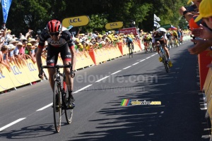 Dan Martin (UAE Team Emirates) wins the stage in Mûr-de-Bretagne (372x)