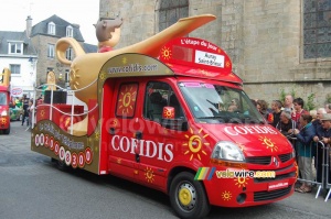 Cofidis advertising caravan (1) (496x)