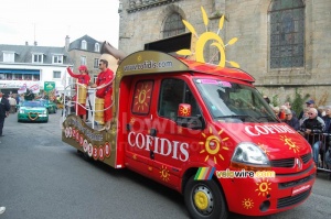 Cofidis advertising caravan (2) (427x)