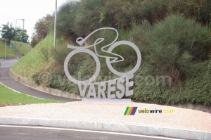 The Varese World Championships logo on a roundabout (526x)