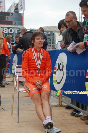 Marianne Vos (NLD), number 2, in an interview (853x)