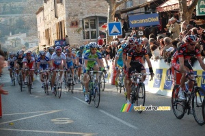 Premier passage à Tourrettes-sur-Loup : Alejandro Valverde (Caisse d'Epargne) (379x)