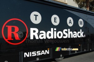 The logo on the Team Radioshack truck (402x)