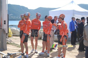 Les coureurs de l'équipe Euskaltel-Euskadi (519x)