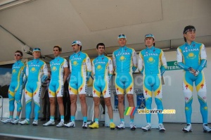The Astana team (538x)