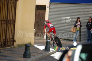 Florian Stalder (BMC Racing Team) dans le centre de Porto-Vecchio (4) (440x)