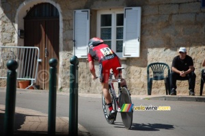 Florian Stalder (BMC Racing Team) dans le centre de Porto-Vecchio (5) (474x)