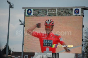 Fabian Cancellara (Team Saxo Bank) fête sa victoire (421x)
