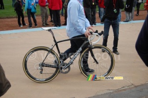 Le vélo de Fabian Cancellara (Team Saxo Bank) : Specialized Roubaix SL3 (722x)