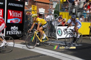 Sylvain Chavanel (Quick Step) en jaune (431x)