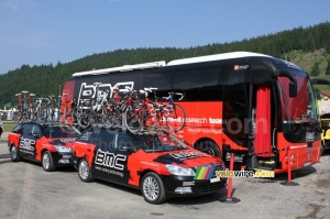 The BMC Racing Team cars and bus (1411x)