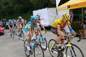 Cadel Evans (BMC Racing Team), Paolo Tiralongo (Astana), ... (470x)
