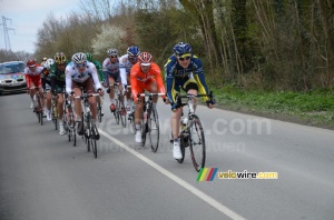 The breakaway with Pim Ligthart (Vacansoleil-DCM Pro Cycling Team) (390x)