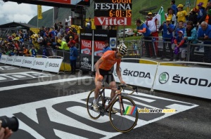 Samuel Sanchez (Euskaltel-Euskadi) wins the stage (3) (398x)